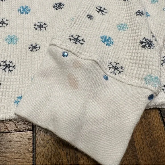 Roxy Quicksilver Thermal Shirt with Snowflake pattern, white and blue, Sz Large - Picture 2 of 7